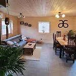 Apartment W Zabrzezy *